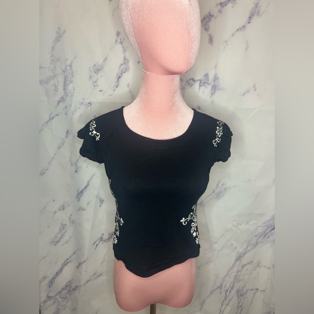 Bette Page Black Top with White Embroidery Crop Top Sz M